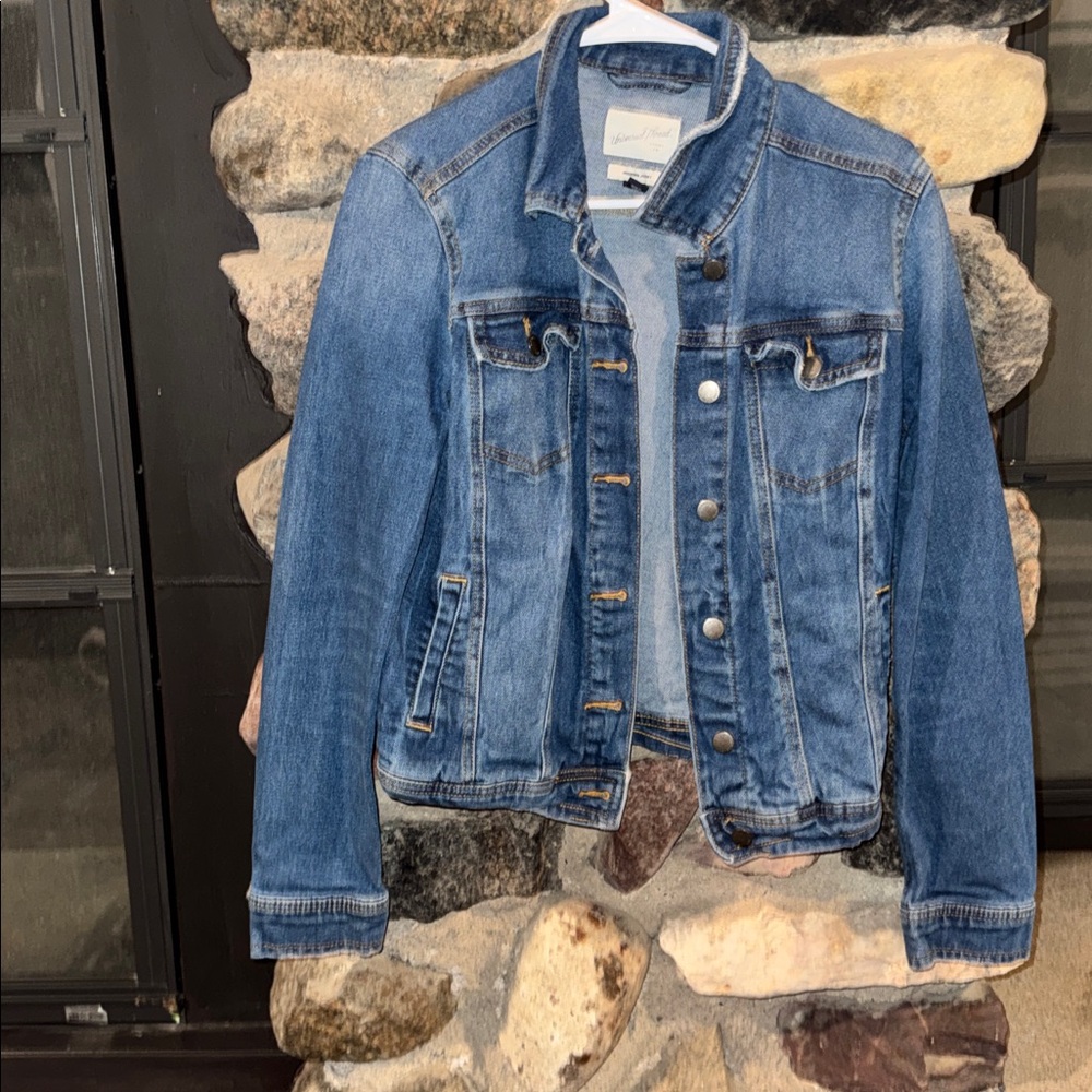Universal Thread Light Blue Denim Jean Jacket